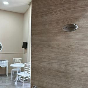 Habitación Estándar con Cama Queen